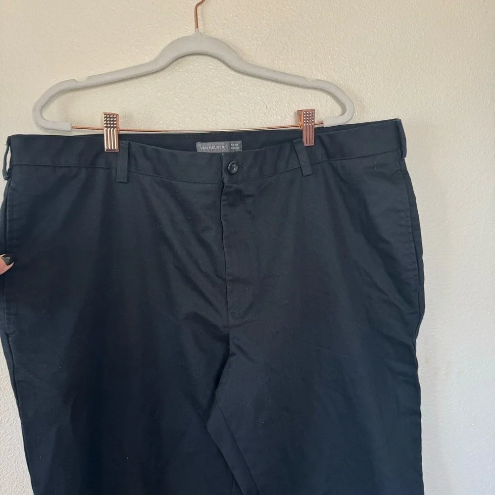 2 FOR $20 Van Heusen Men’s Black Slim Pants StretchChino Trousers Cotton 42 X 30 - Picture 3 of 8